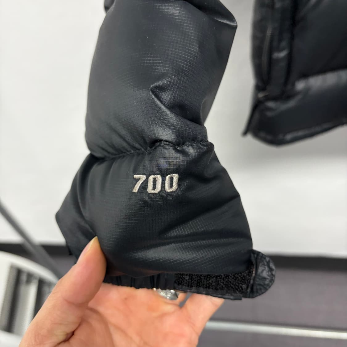 노스페이스 눕시 700 패딩 블랙 XS 상품이미지6