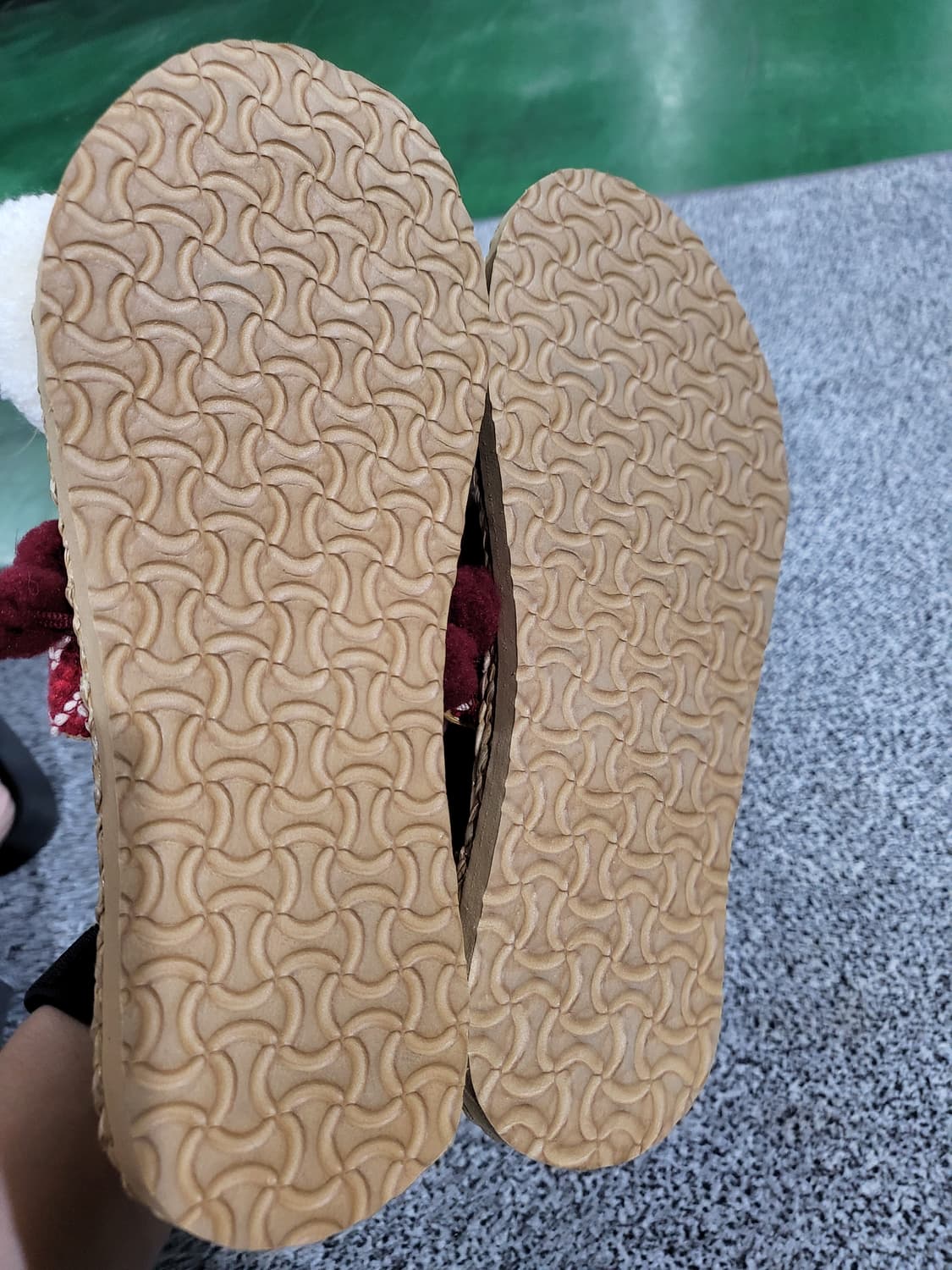 라탄 슬리퍼 (폼폼 장식) 230~235 상품이미지5