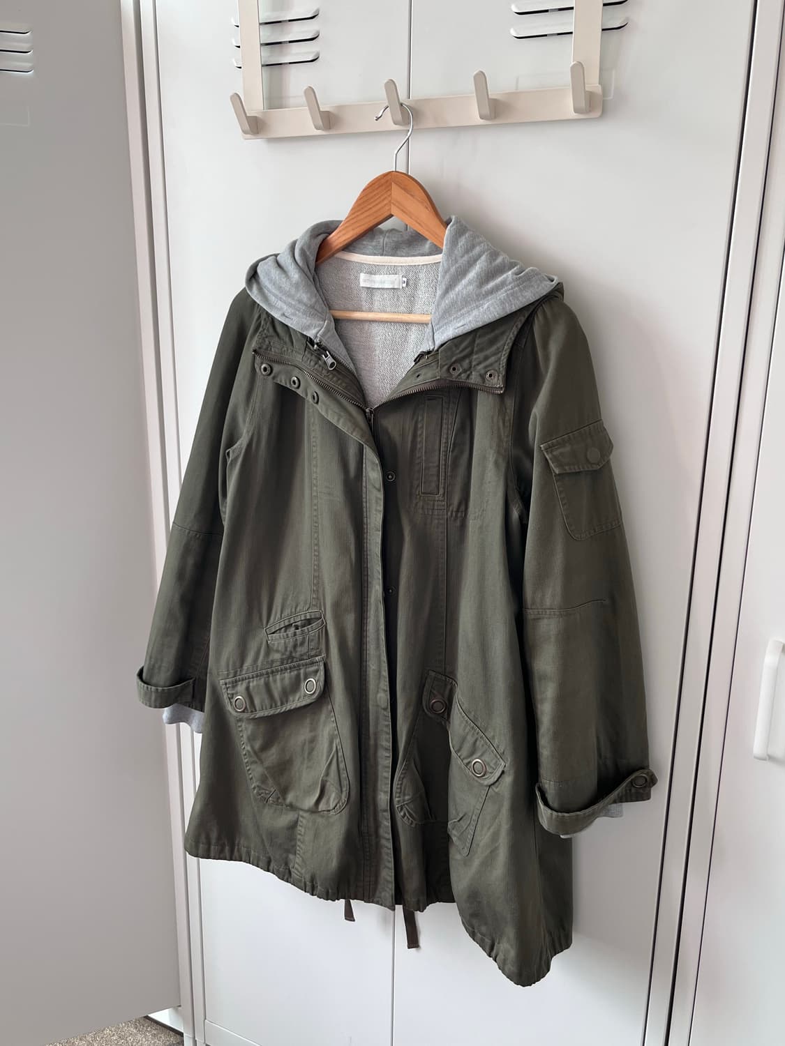 얼스뮤직 Earth music 후드 레이어드 카키 야상 상품이미지3