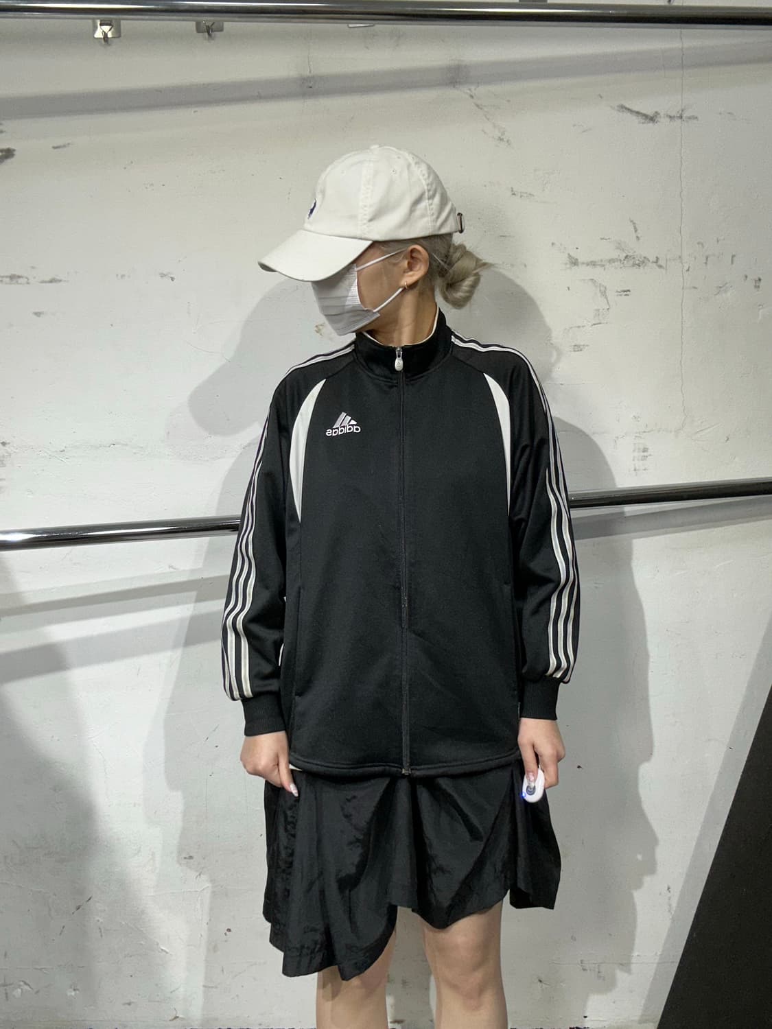 O0s 아디다스 블랙 화이트 삼선 스몰 로고 올드스쿨 트랙탑 져지 상품이미지2