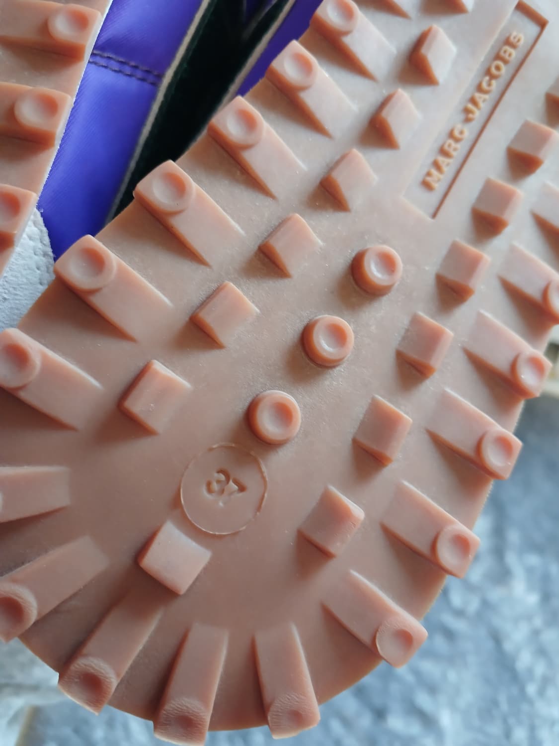 마크 제이콥스 정품 여성 스니커즈 37 사이즈 상품이미지4