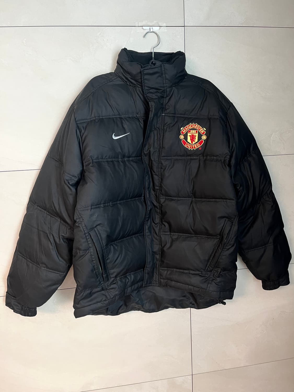 나이키 레트로 맨체스터 유나이티드 블랙 패딩 점퍼 [해외 S] 상품이미지2