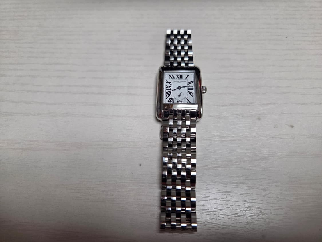 프레드릭 콘스탄트  까레 스몰 세컨즈 상품이미지5