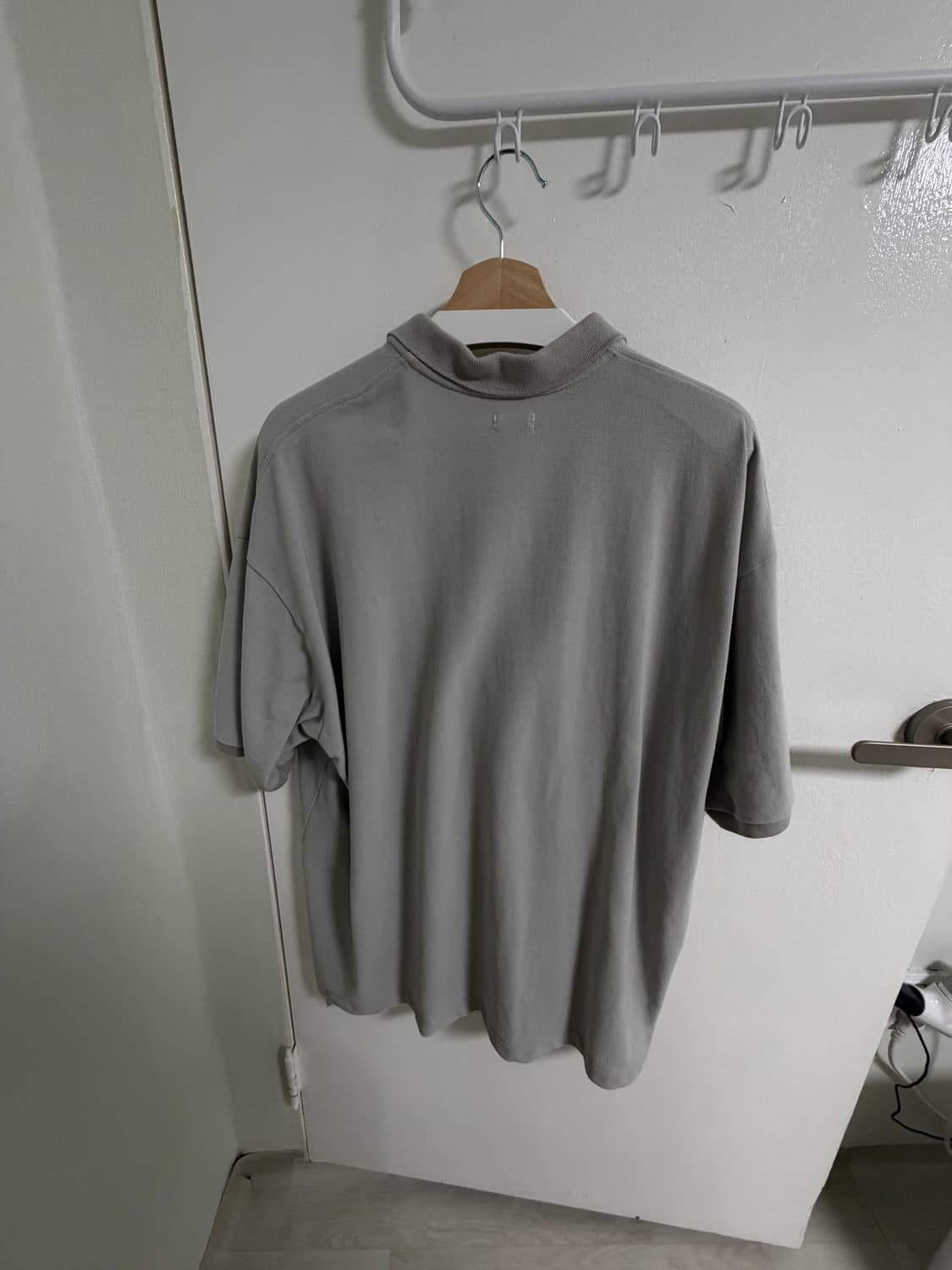 나나미카 25ss 폴로셔츠 그레이 상품이미지2