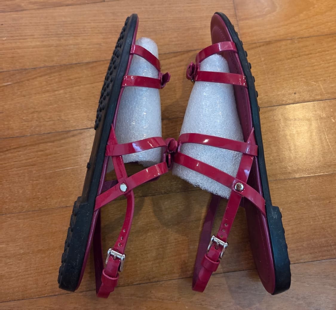 TOD'S 토즈 에나멜 버건디 스트랩 샌들 상품이미지8