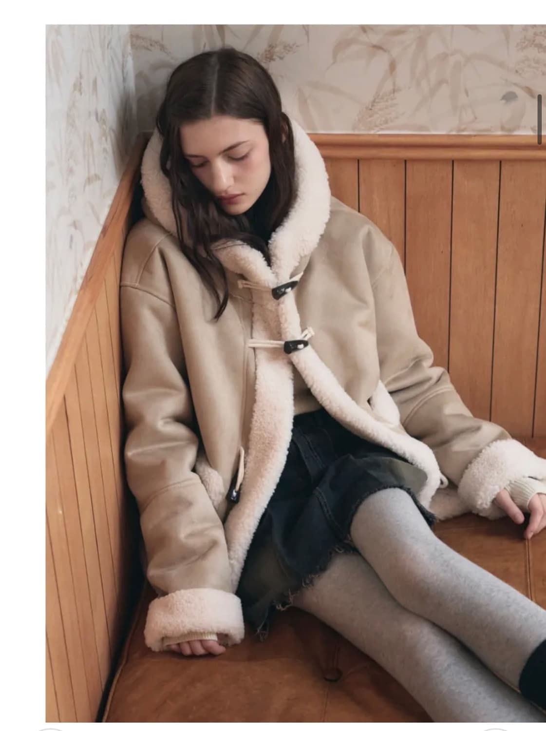 (새상품) 레더리 무스탕 후디 더플 자켓 [BEIGE] 판매 상품이미지5