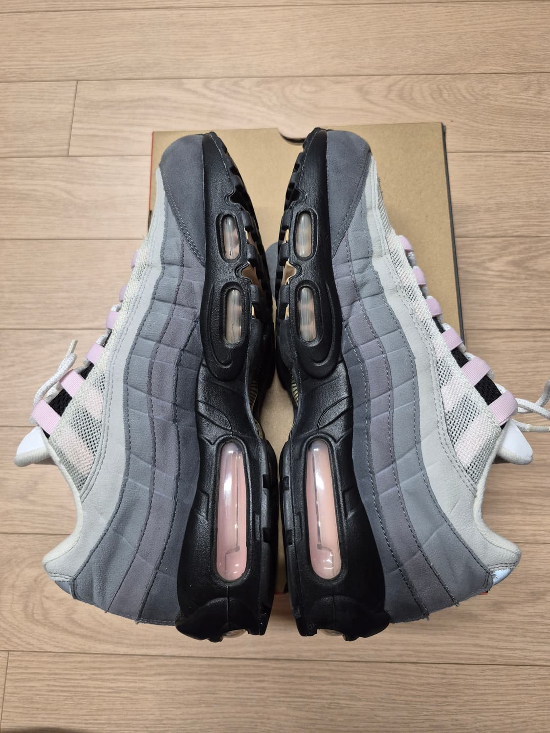 나이키 에어맥스 95 건스모크 핑크 폼 상품이미지5