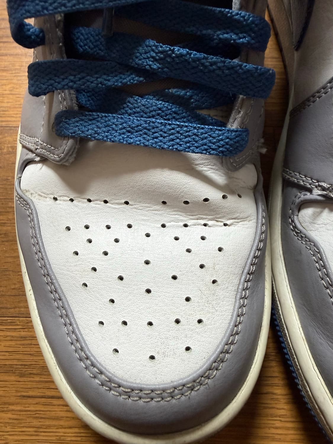 나이키 조던1 미드 상품이미지2