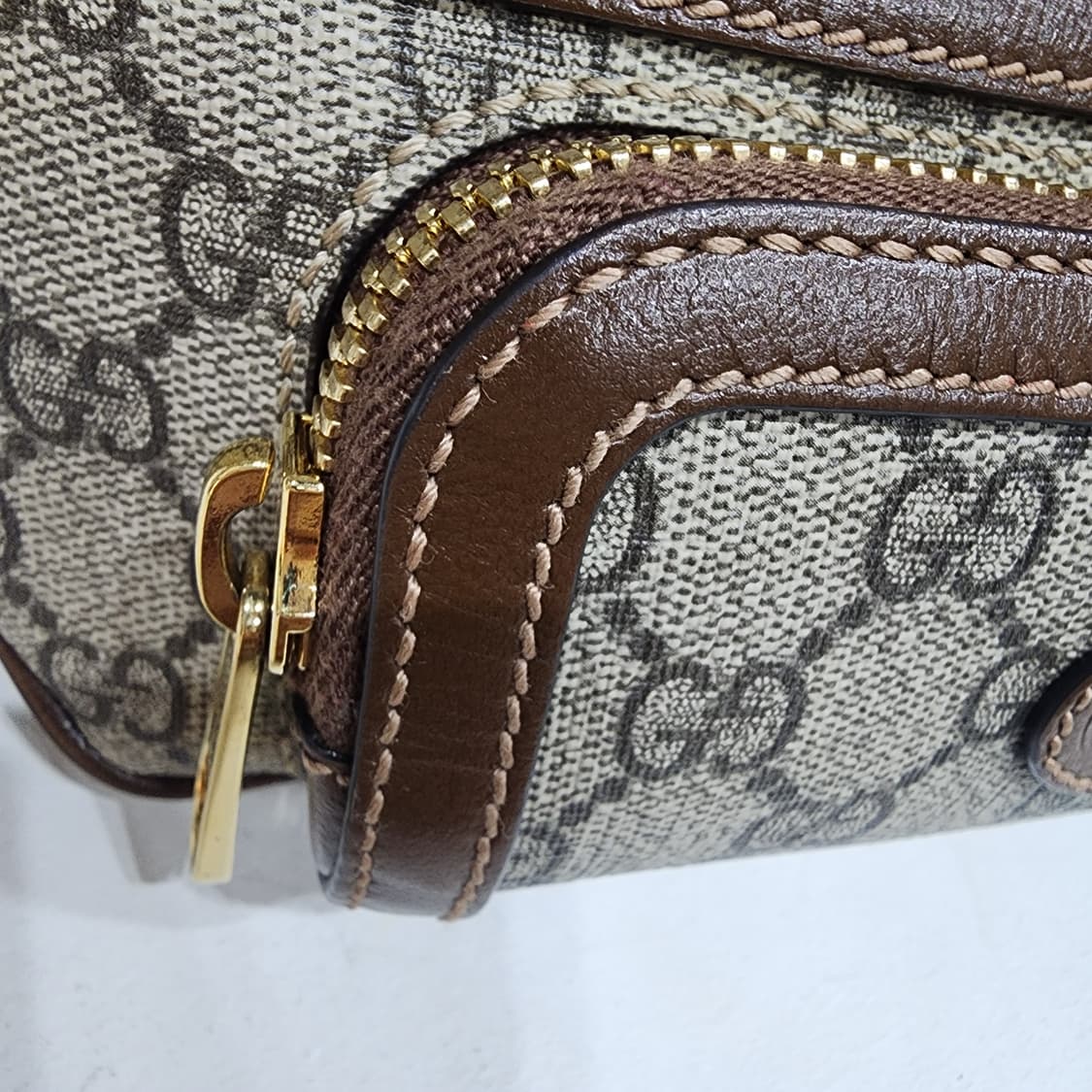 구찌 인터로킹 G 벨트백 크로스가능 상품이미지2