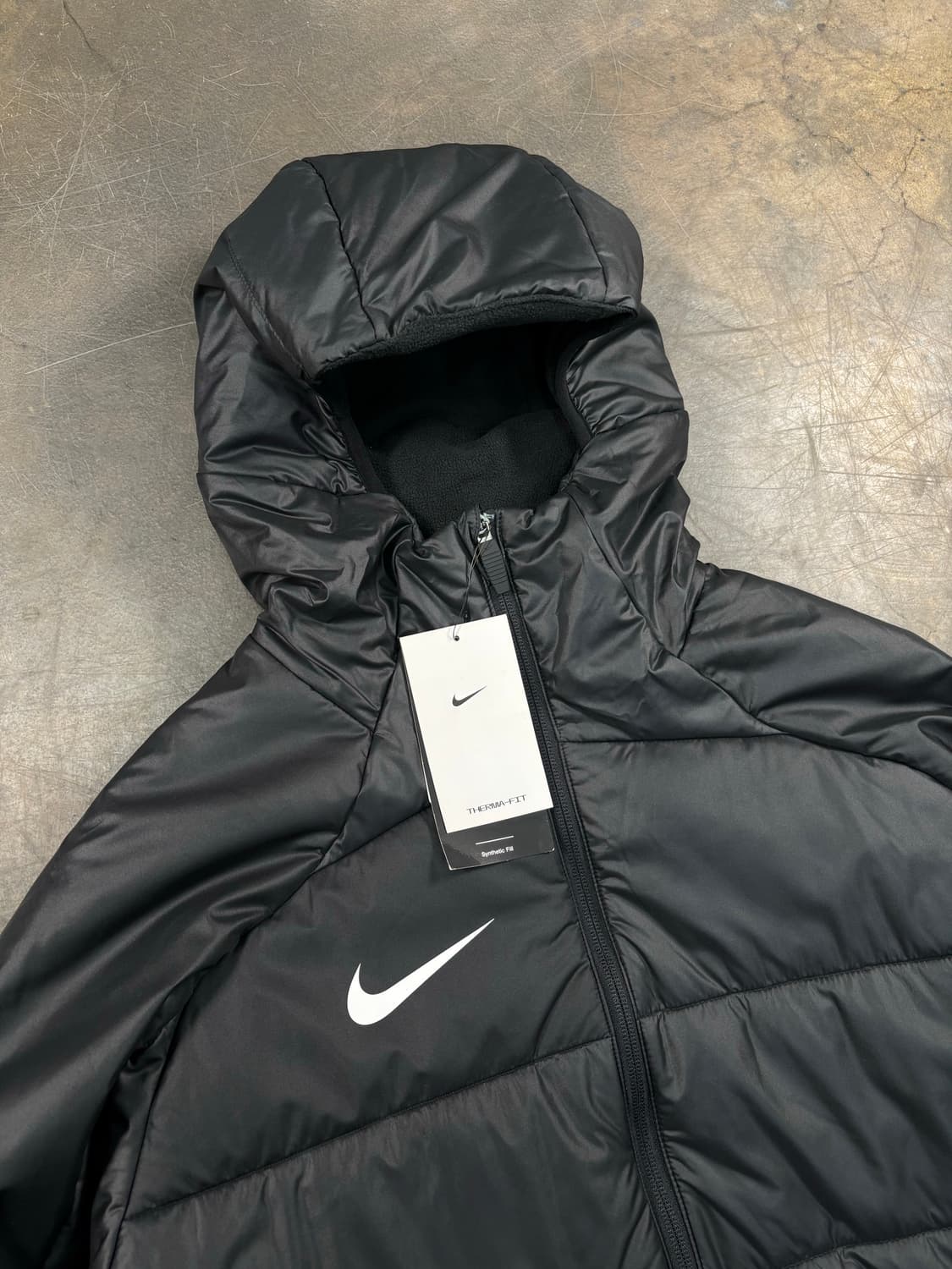 나이키 데드스탁 써마핏 경량 패딩 상품이미지2