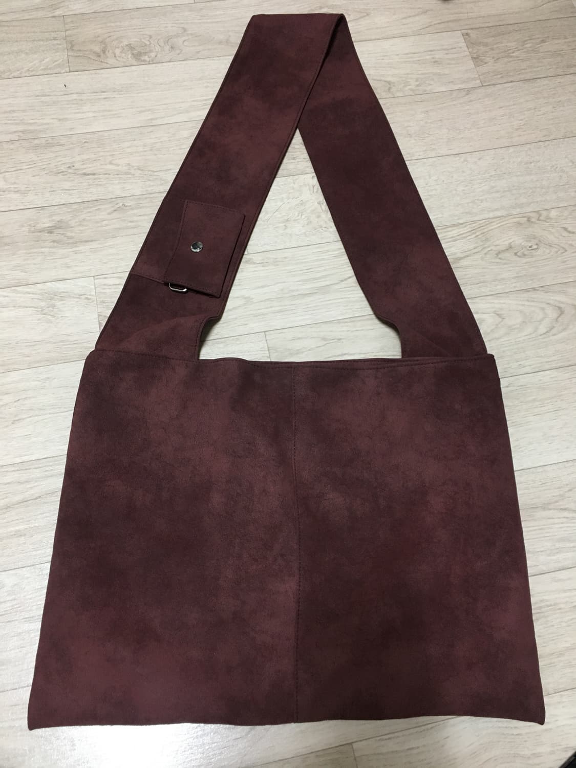 인앤양인하모니 가방 Flap pocket bag wine 상품이미지4