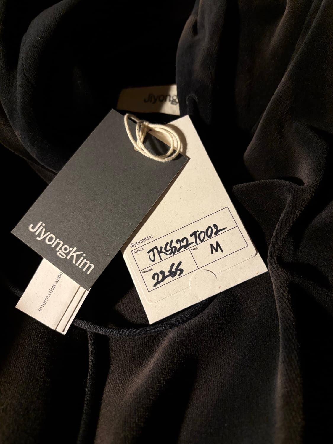 22SS 지용킴 벨벳 선페이드 후드티 상품이미지3