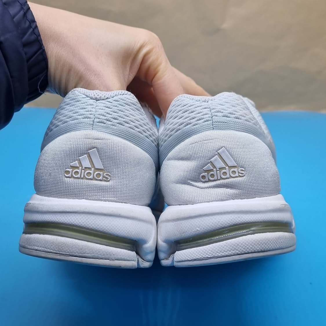 아디다스 이큅먼트10 운동화220 상품이미지4