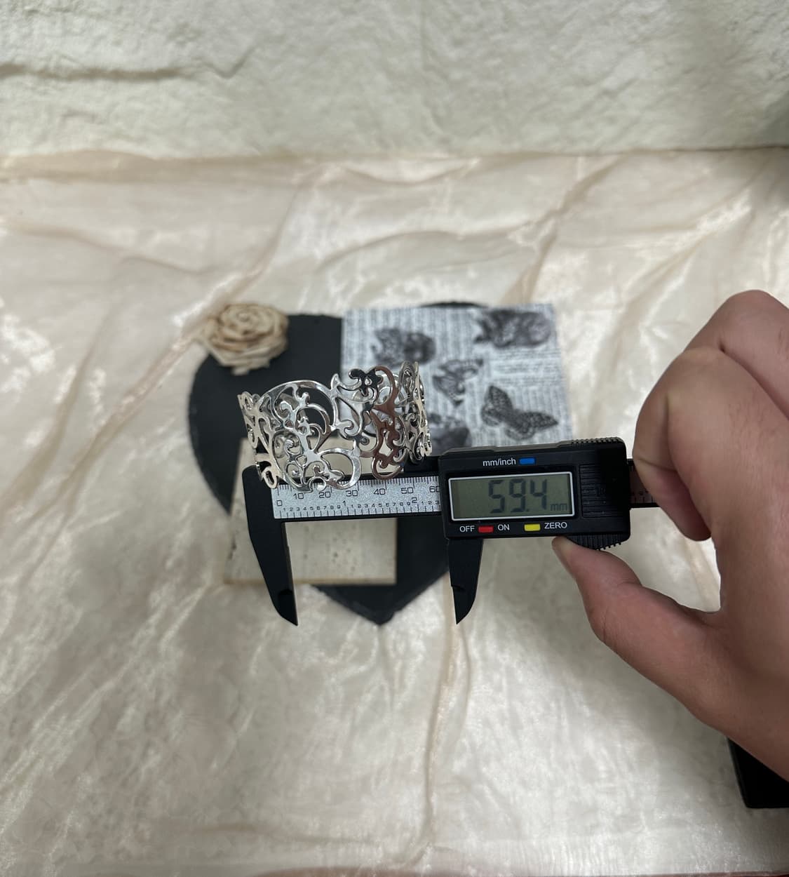 빈티지  토템 오픈 팔찌 상품이미지2