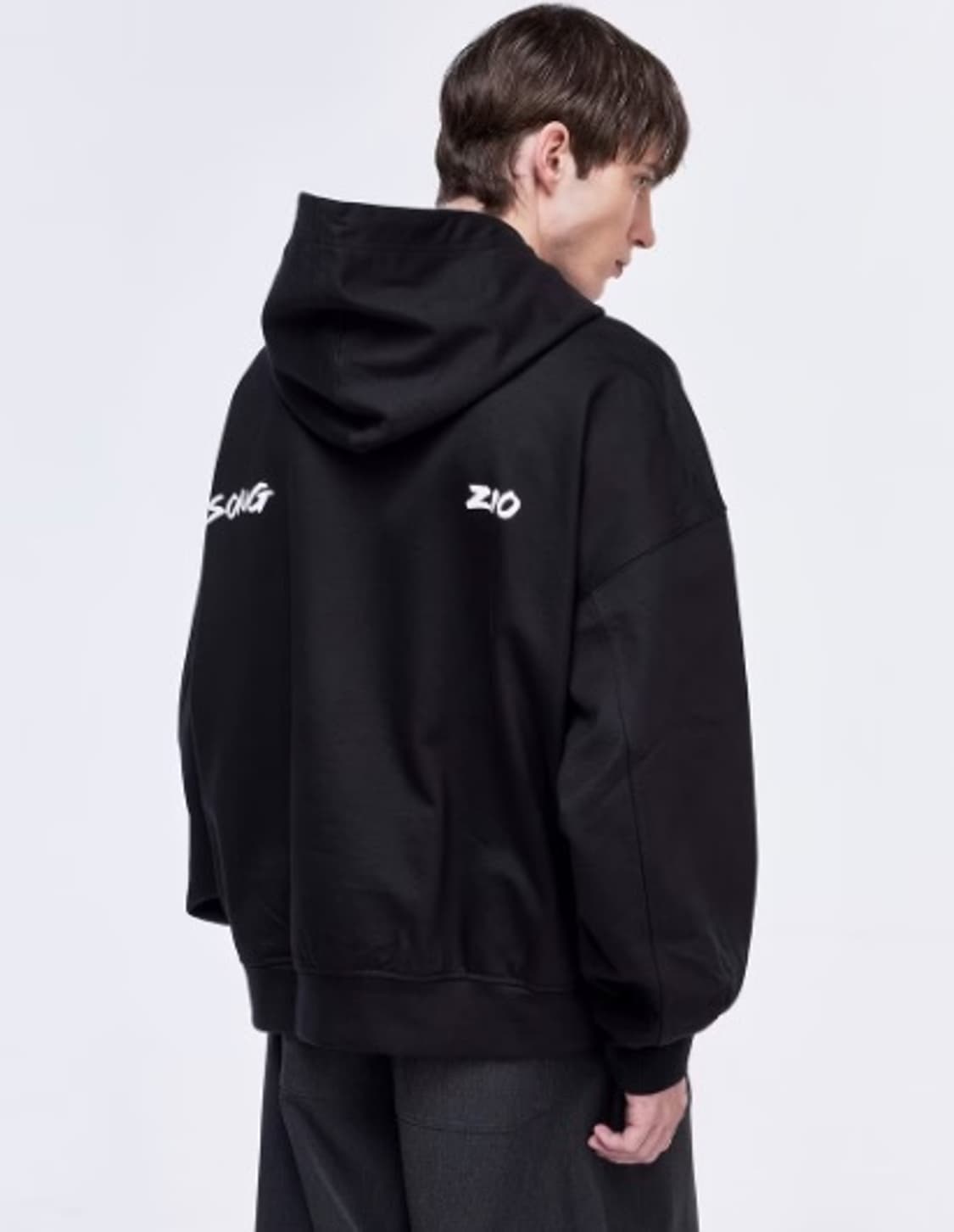 송지오 후드 블랙 팝니다. 50사이즈 상품이미지1