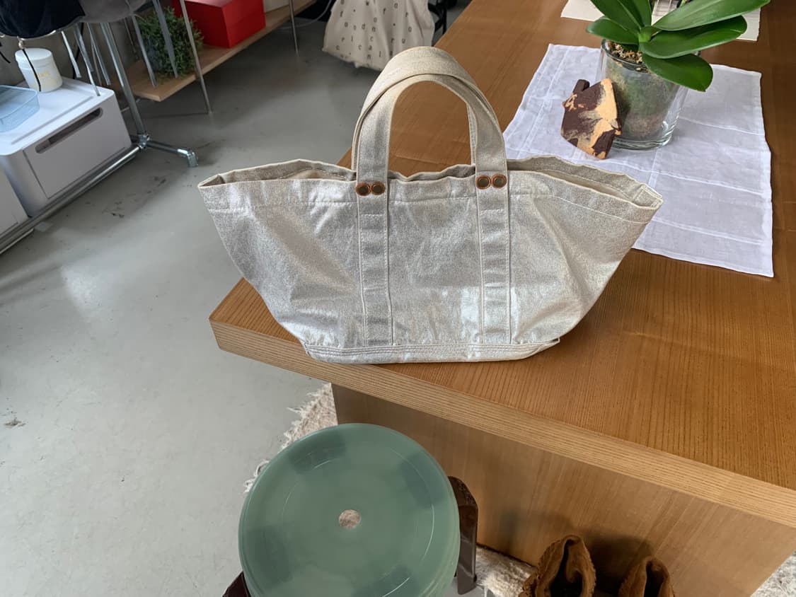 Kapital 캐피탈 실버 핸드백 상품이미지2