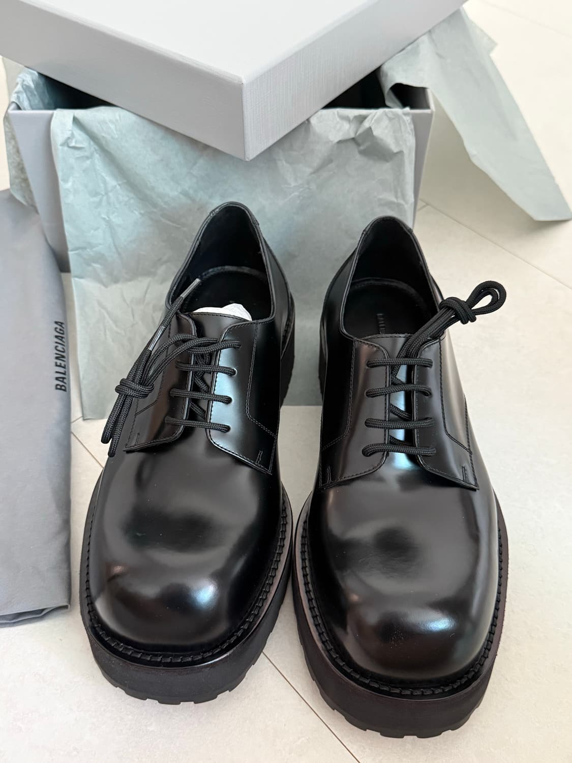 (새상품) Balenciaga 발렌시아가 베놈 더비 블랙 42 상품이미지1
