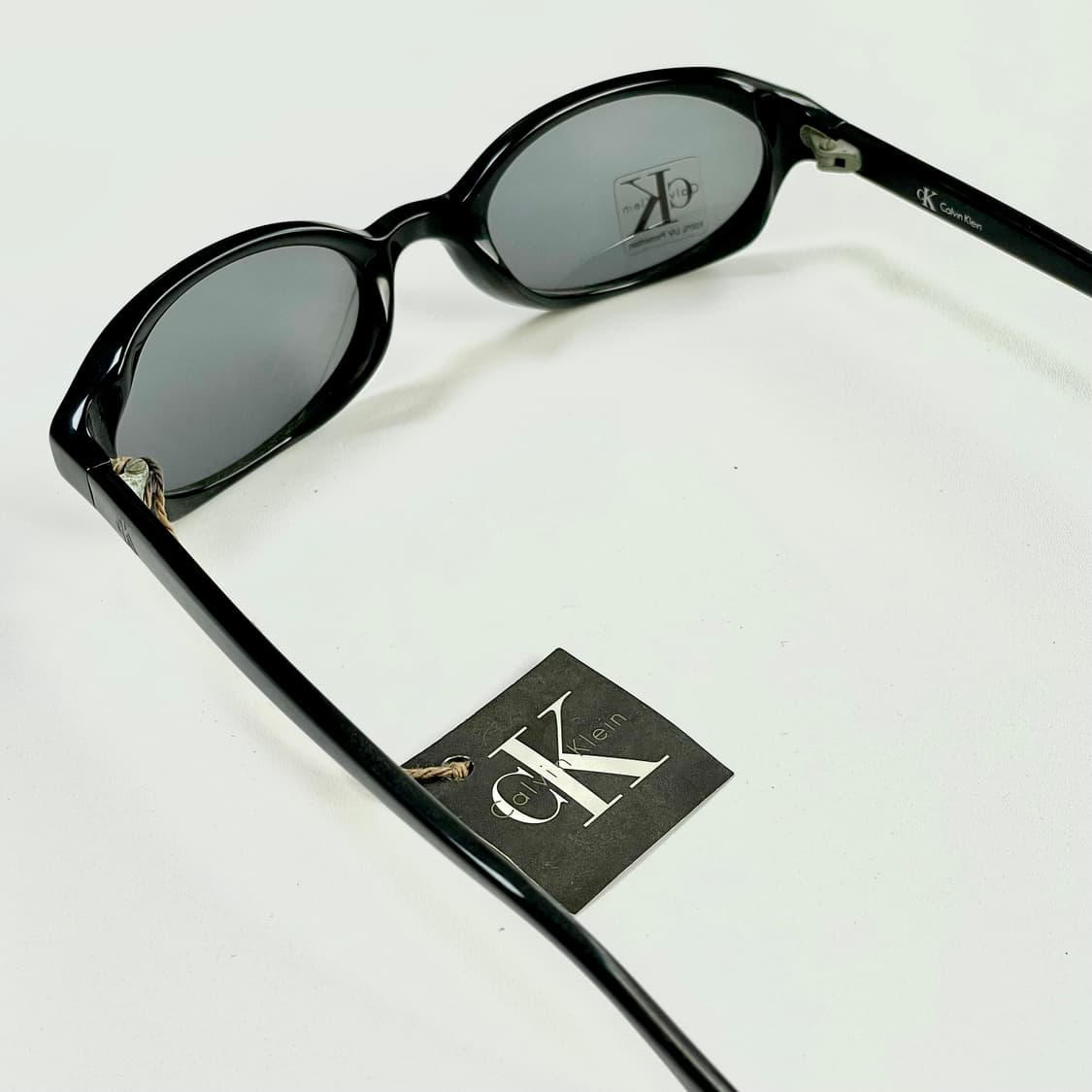 Calvin Klein 캘빈클라인 사의 빈티지 선글라스 상품이미지3