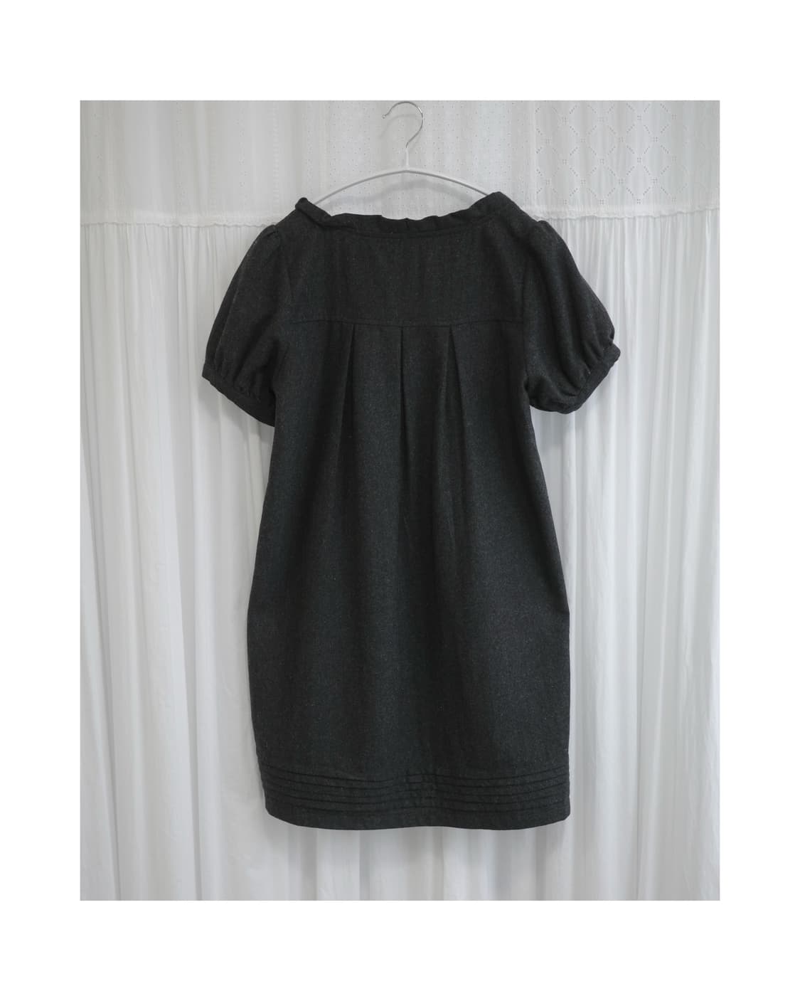 Charcoal Frill Pintuck Dress 상품이미지4