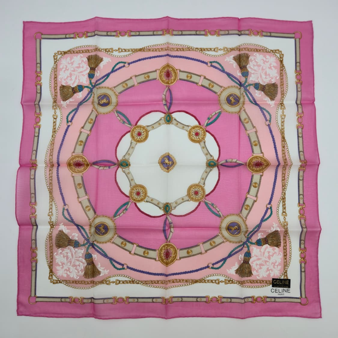 CELINE 셀린느 손수건 스카프 [JRBCFS11735-113-03] 상품이미지4