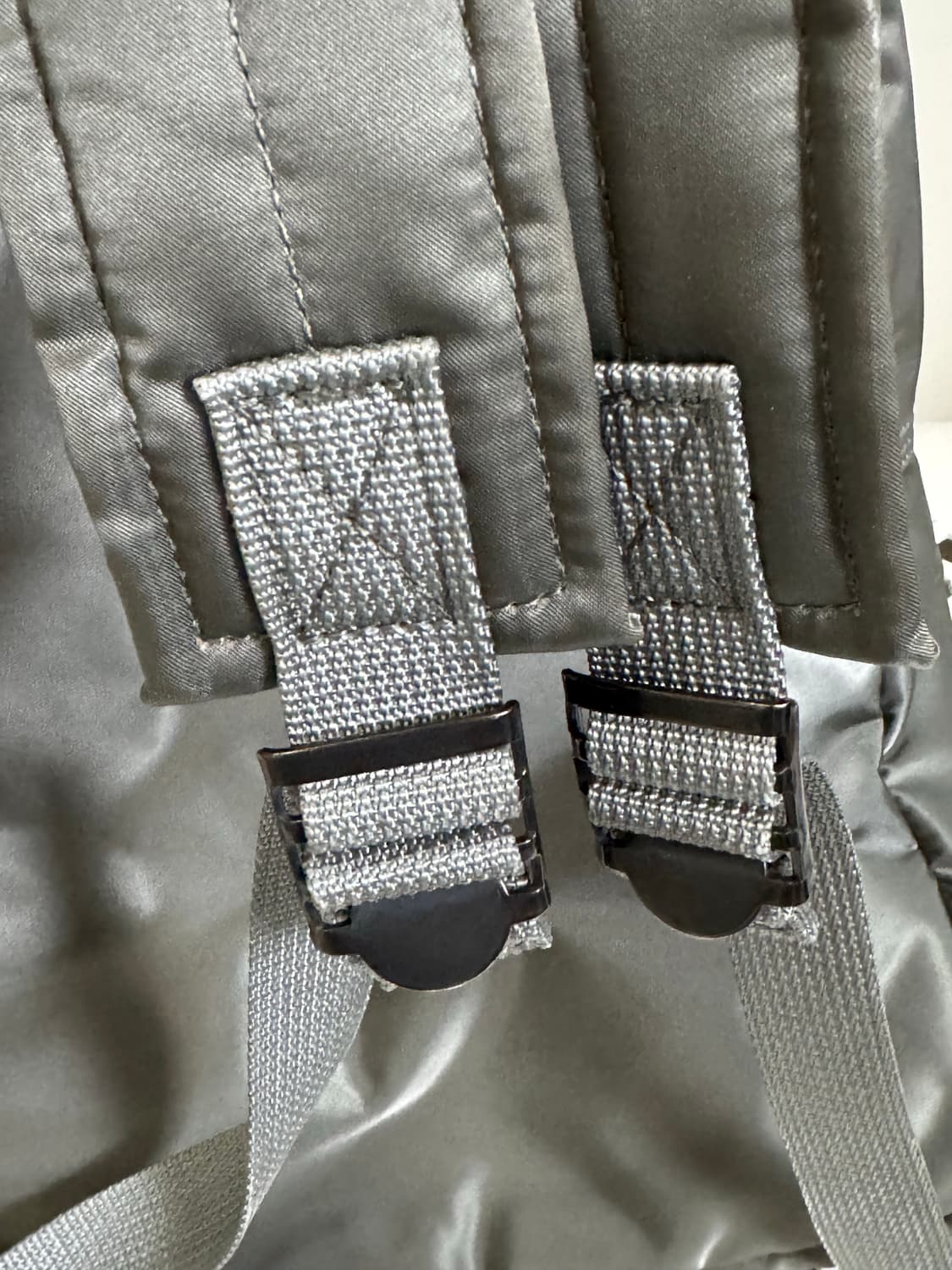 포터 탱커 데이팩 실버그레이 상품이미지5