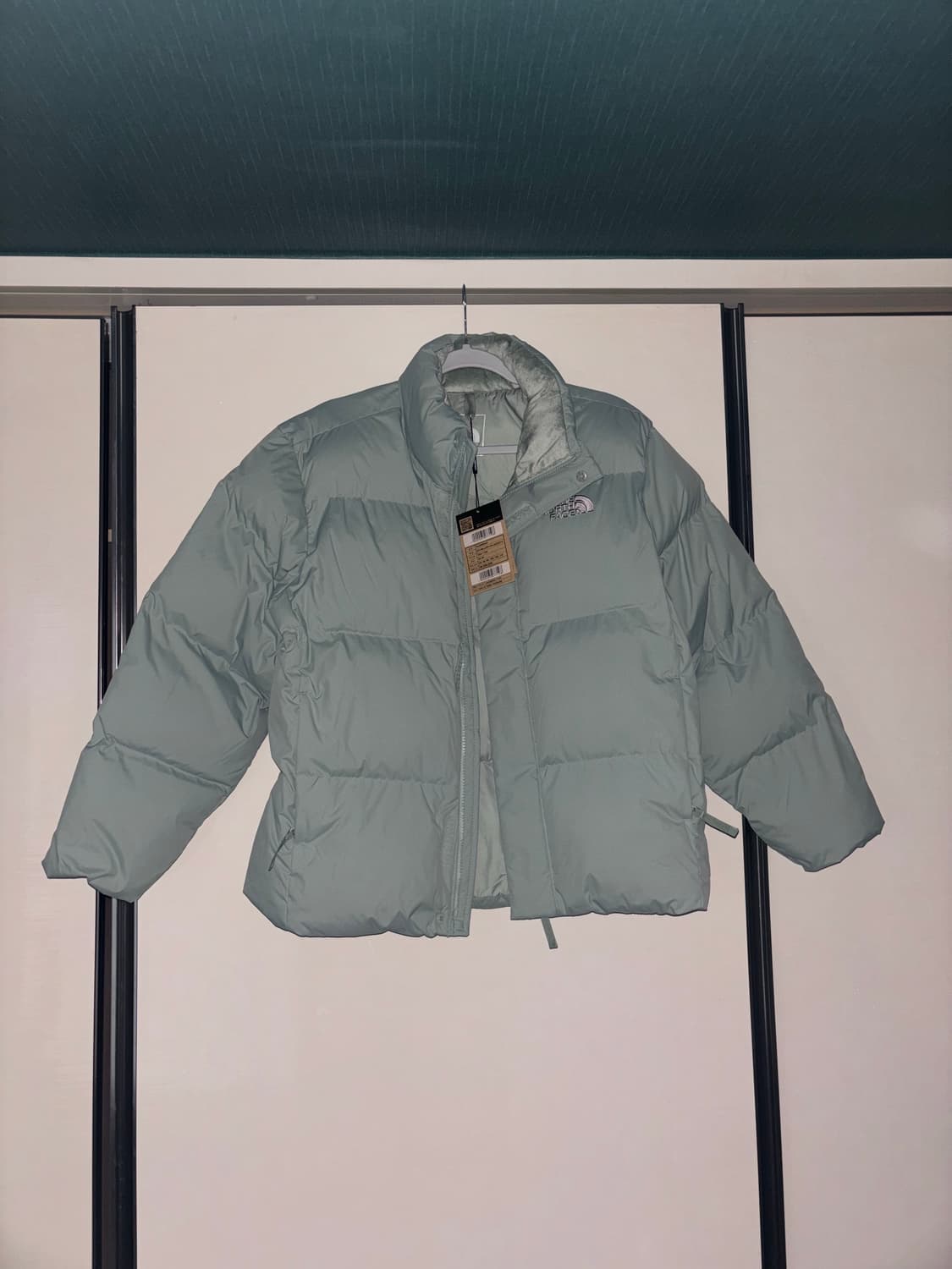 노스페이스 민트패딩 새상품 상품이미지1