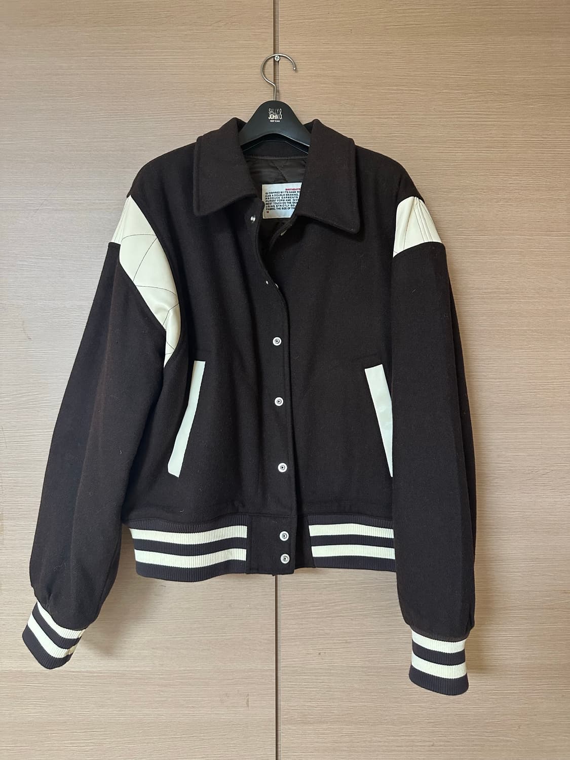 벌스데이수트 바시티 M 상품이미지1