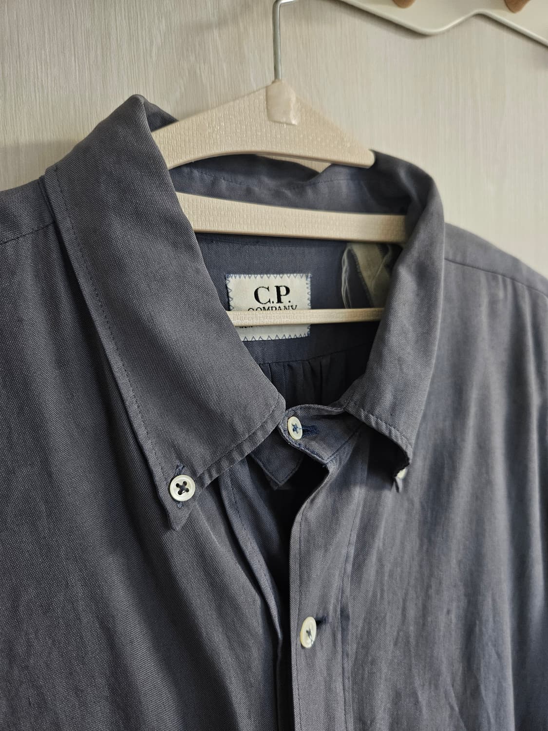 cp컴퍼니 셔츠 상품이미지2