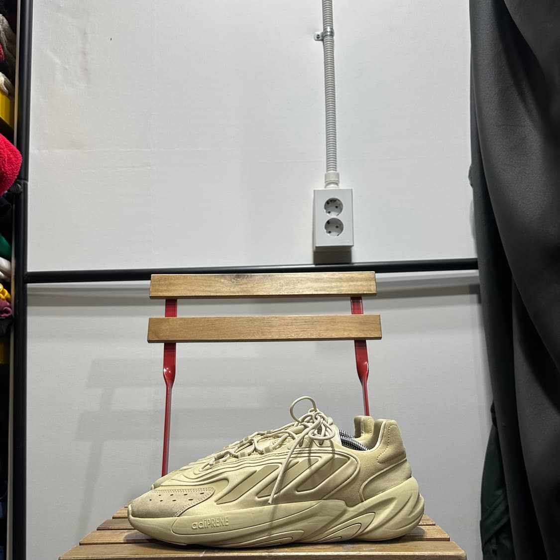 290) 아디다스 운동화 남성 남자 신발 오젤리아 크림 상품이미지3