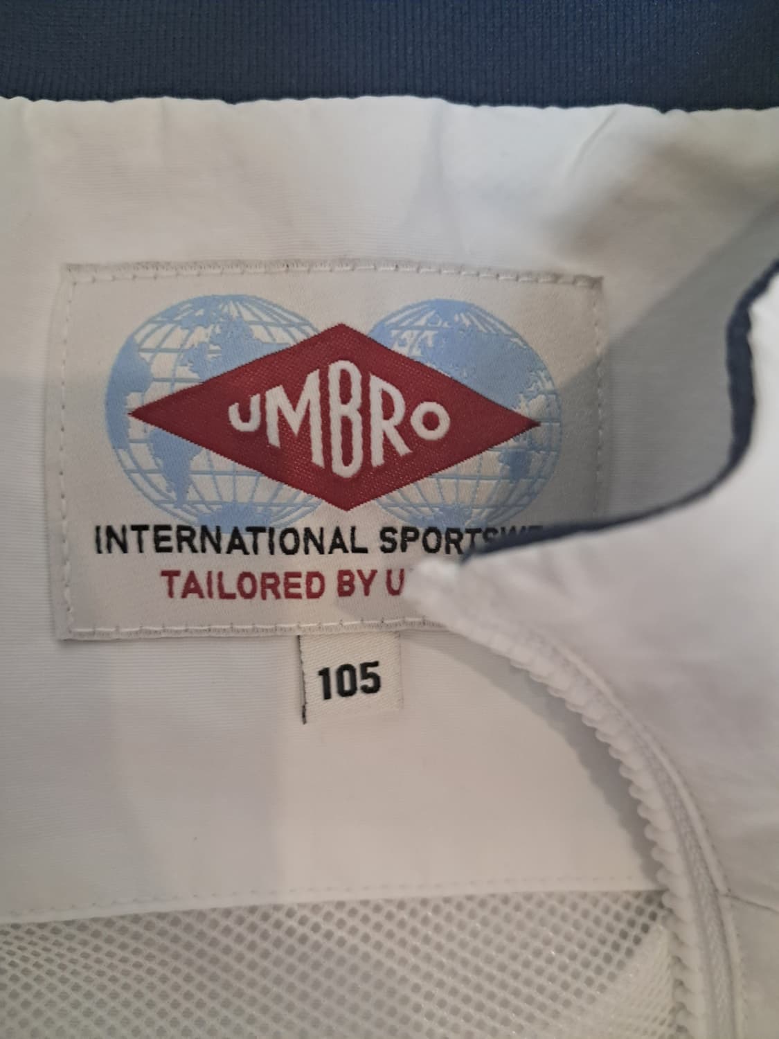 엄브로 HBL 스포티 캐주얼 스탠넥 바람막이 자켓 아이보리 105 상품이미지2