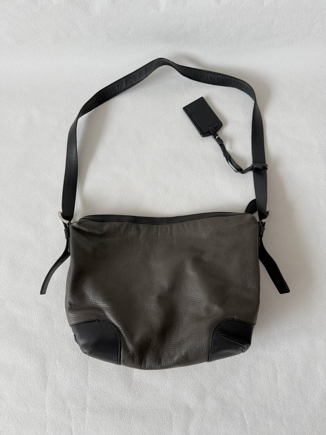 엠포리오 아르마니(EMPORIO ARMANI) 레더 크로스백(ITALY) 상품이미지7