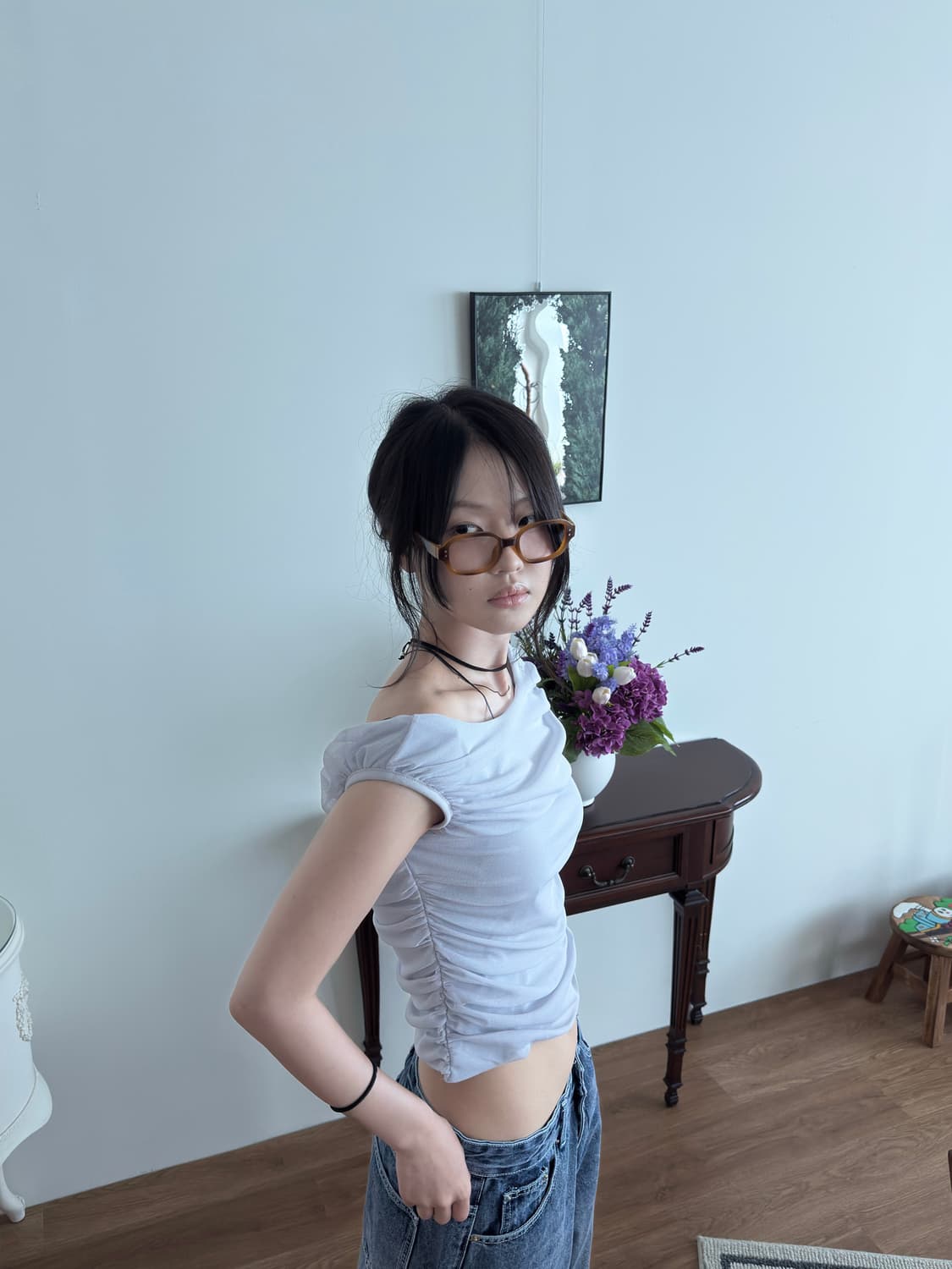 리버시블 셔링 오프숄더 티셔츠 블라우스 라이트블루 상품이미지4