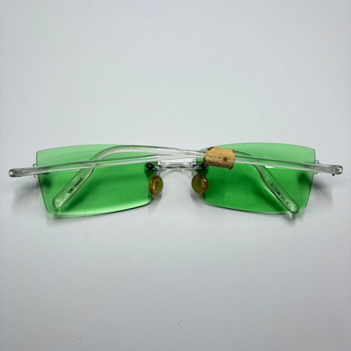 빈티지 무테 선글라스(그린 글로시 샤프 무테 선글라스) 상품이미지3