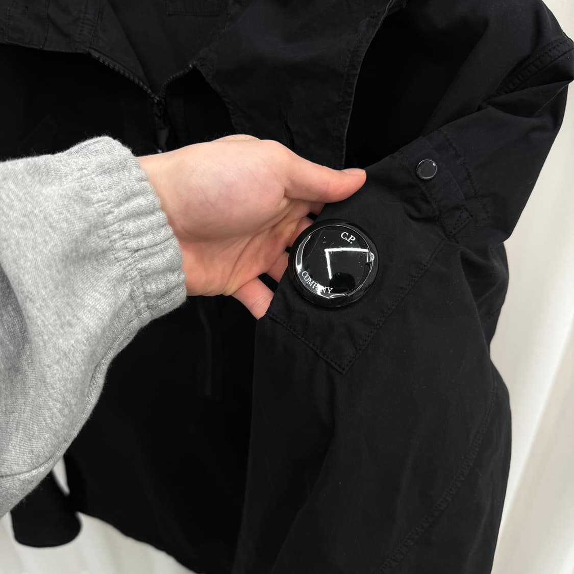 [XS] cp컴퍼니 아노락 후드 바람막이 블랙 상품이미지3