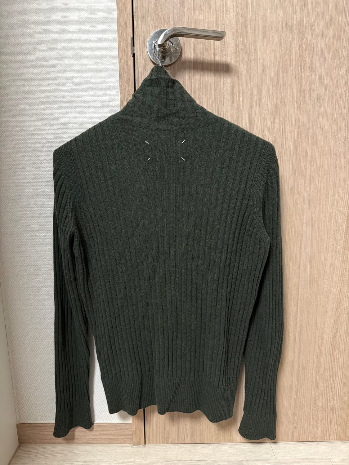 메종 마르지엘라 캐시미어 터틀넥 니트 상품이미지6