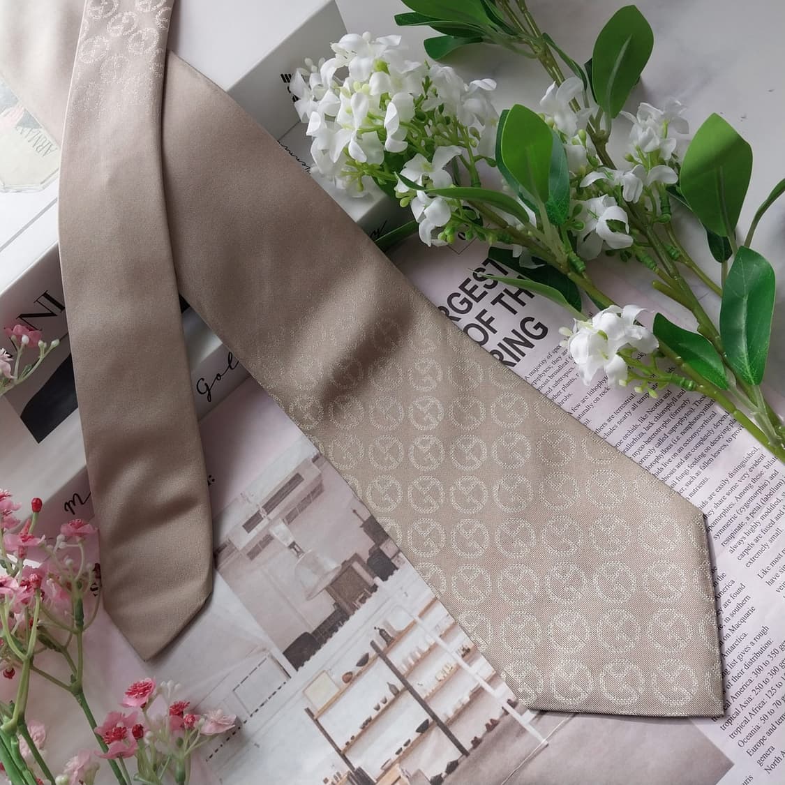 조르지오 아르마니 실크 로고 패턴 넥타이 9.4cm A등급 K2173
 상품이미지3