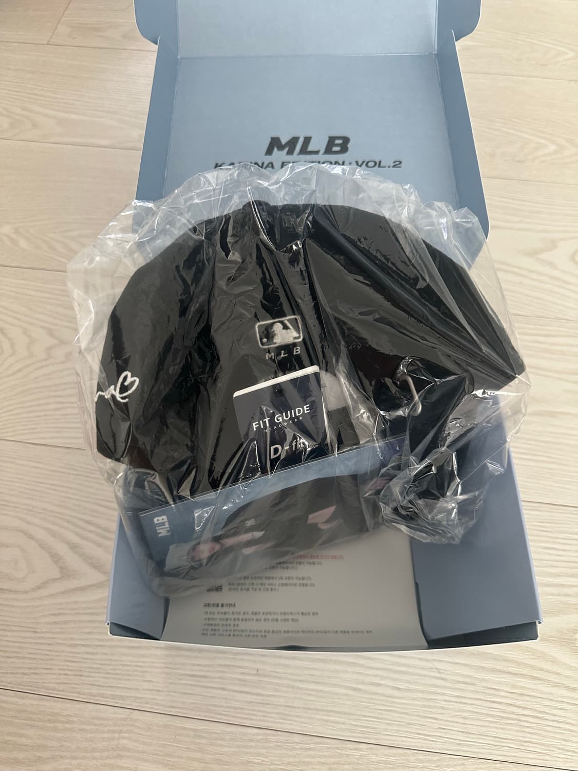 MLB x 카리나 시그니처 언스트럭쳐 볼캡 vol.2 블랙 상품이미지2