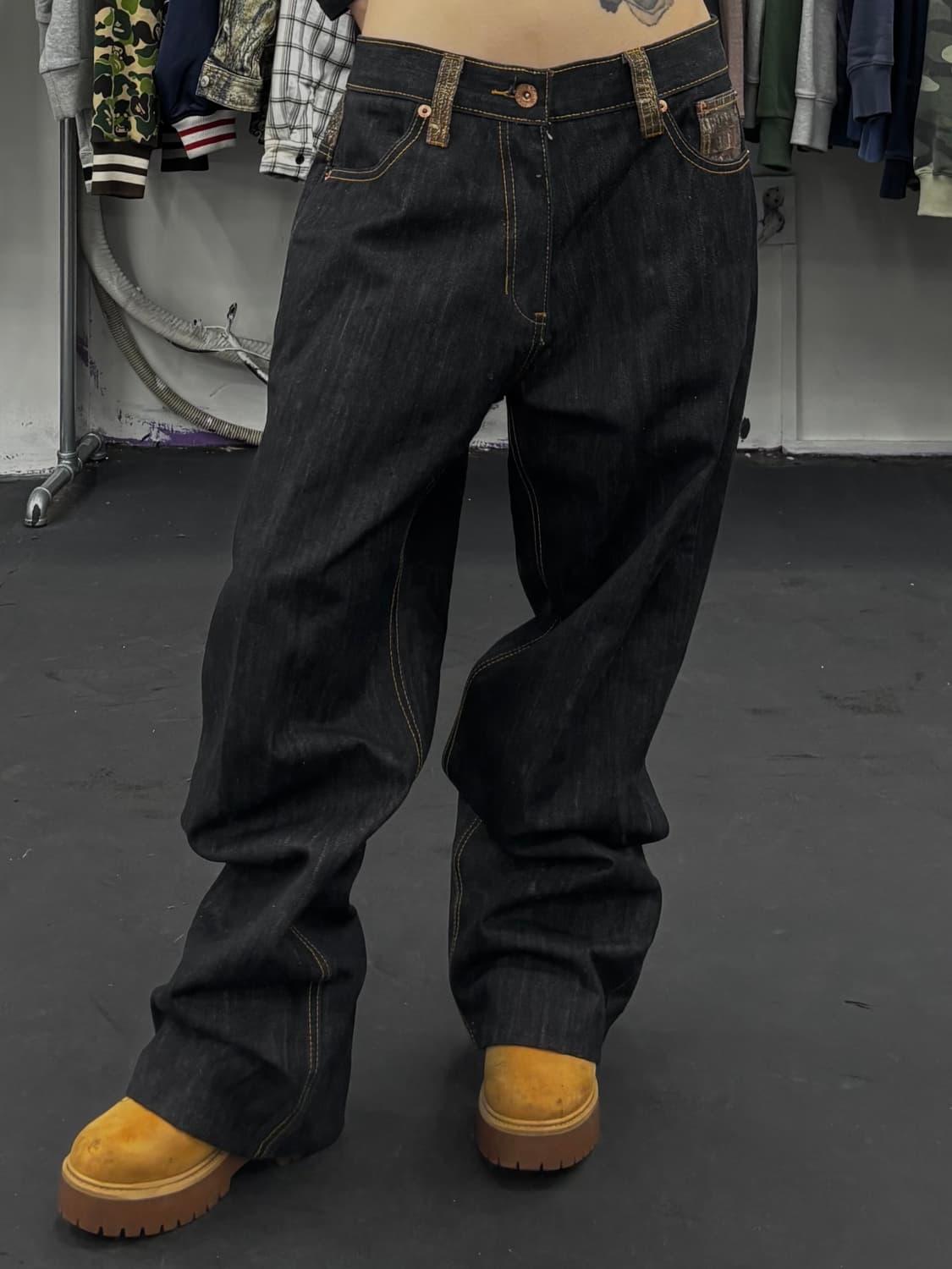 쿠지 올드스쿨 뱀피 데님팬츠 상품이미지3