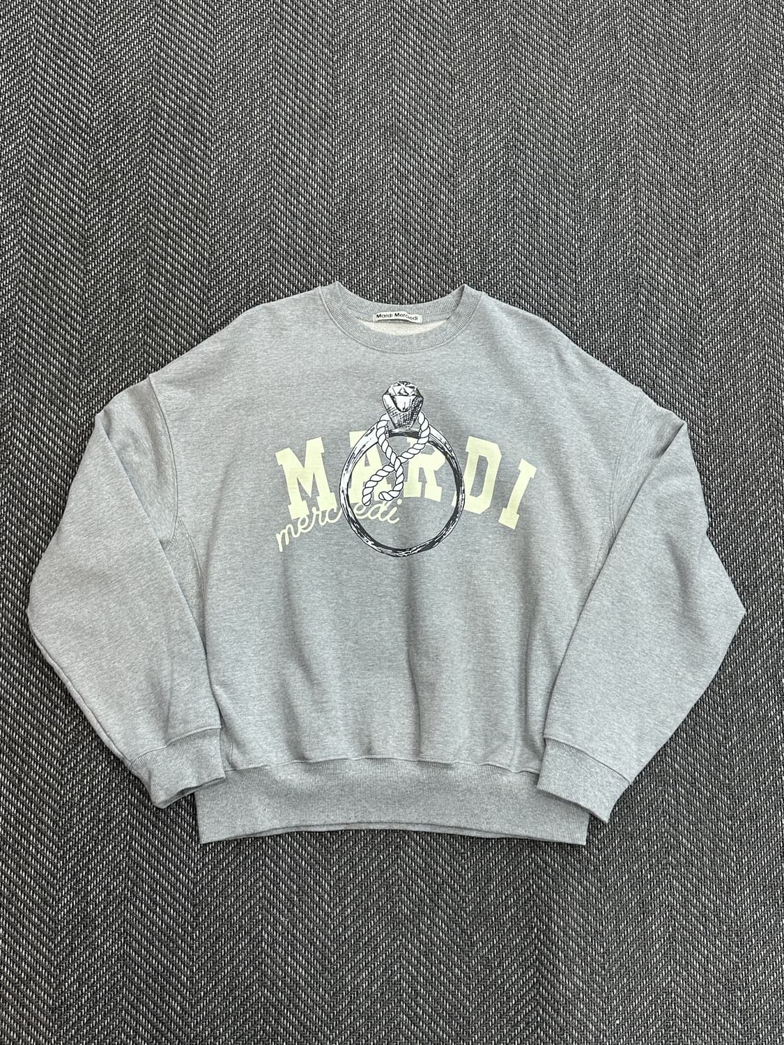 마르디메크르디 맨투맨 상품이미지1