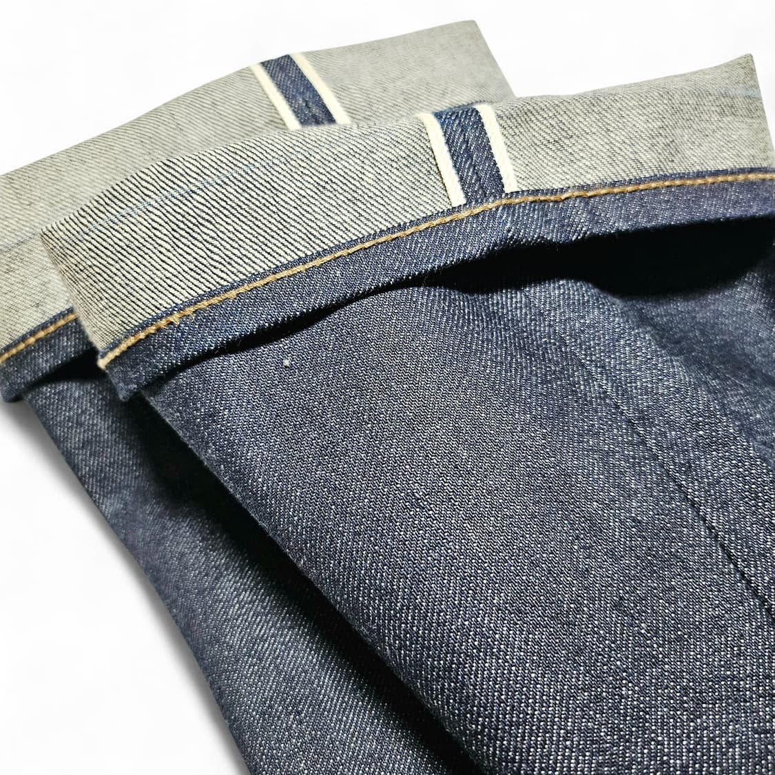 [33][유니클로 U] 르메르 셀비지 레귤러 피트 진 상품이미지6