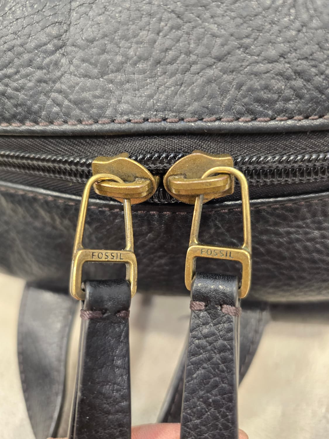 파슬 FOSSIL 트레비스 남성  블랙 소가죽 백팩 상품이미지6