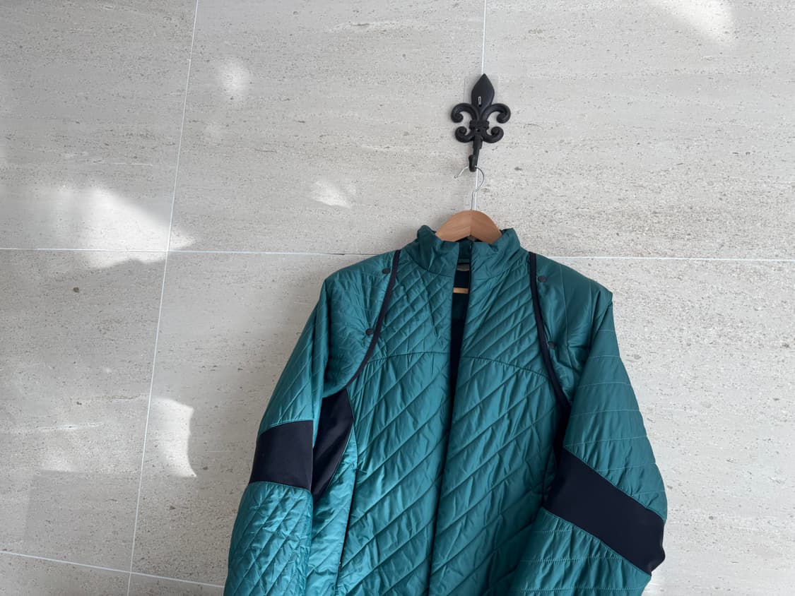 아식스 키코 경량패딩 상품이미지2