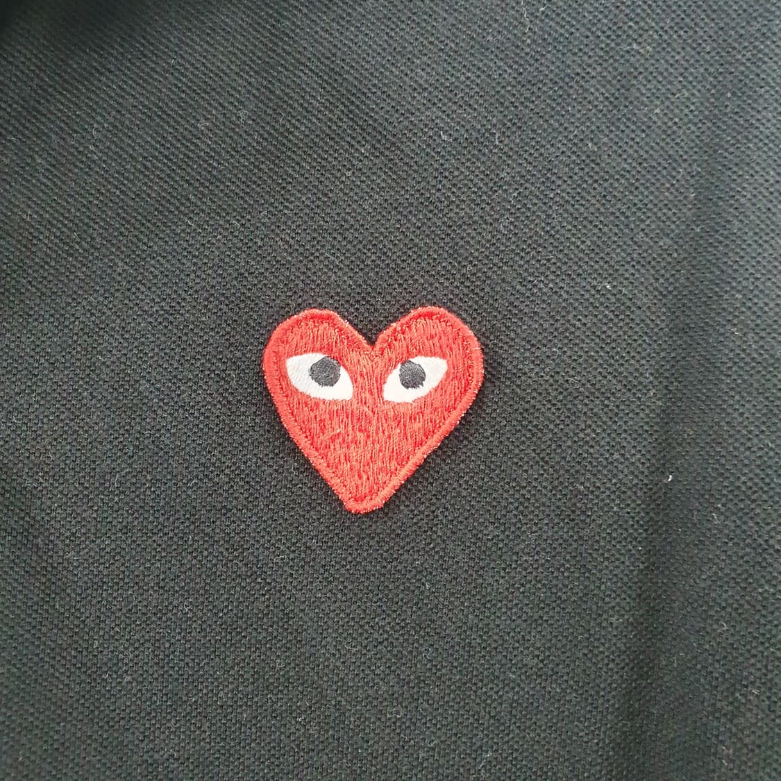 L 꼼데가르송 남성 블랙 레드와펜 폴로 데일리 심플 반팔티셔츠 상품이미지3