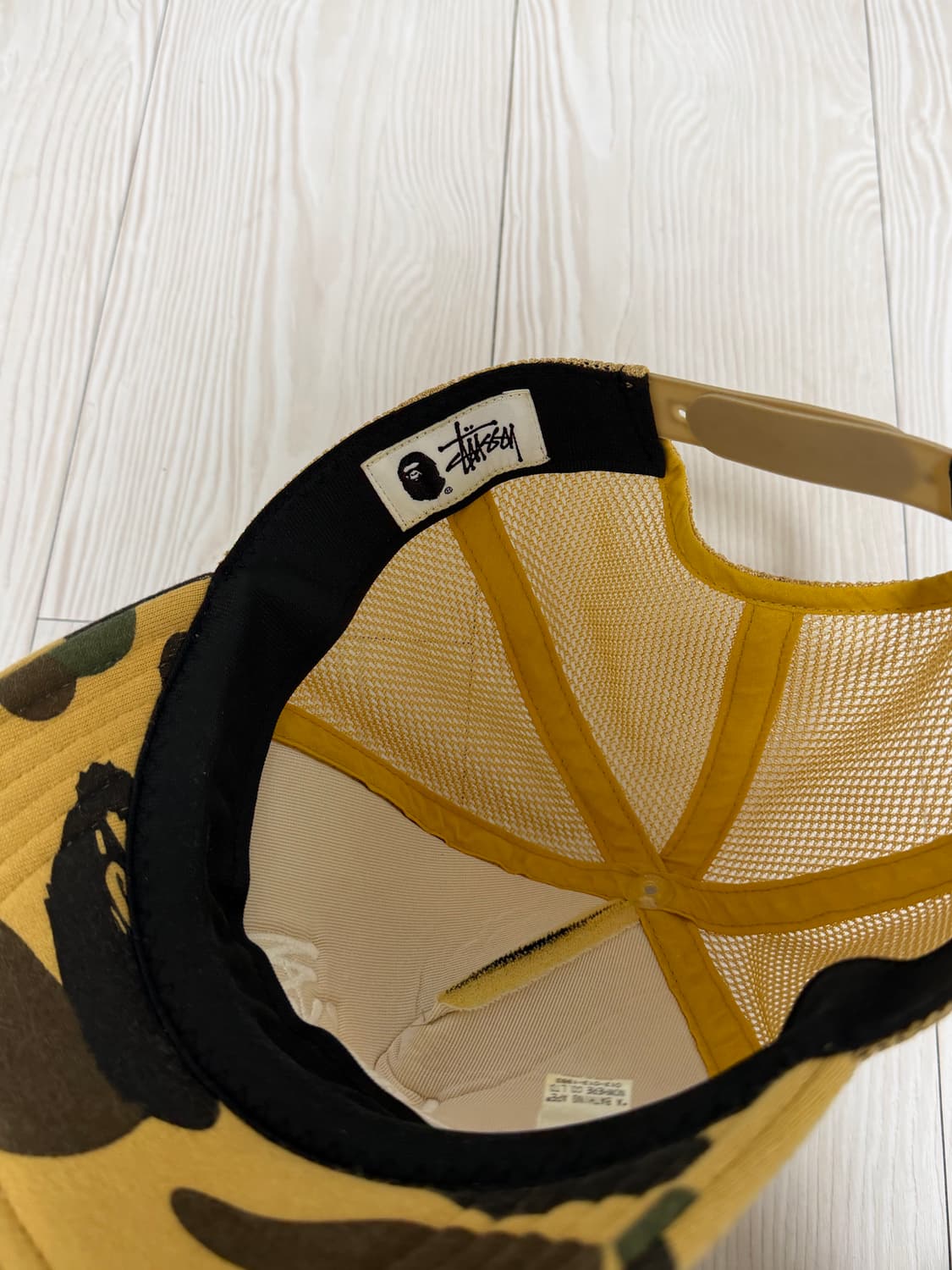 스투시 x 베이프 트러커 캡 옐로우 상품이미지2