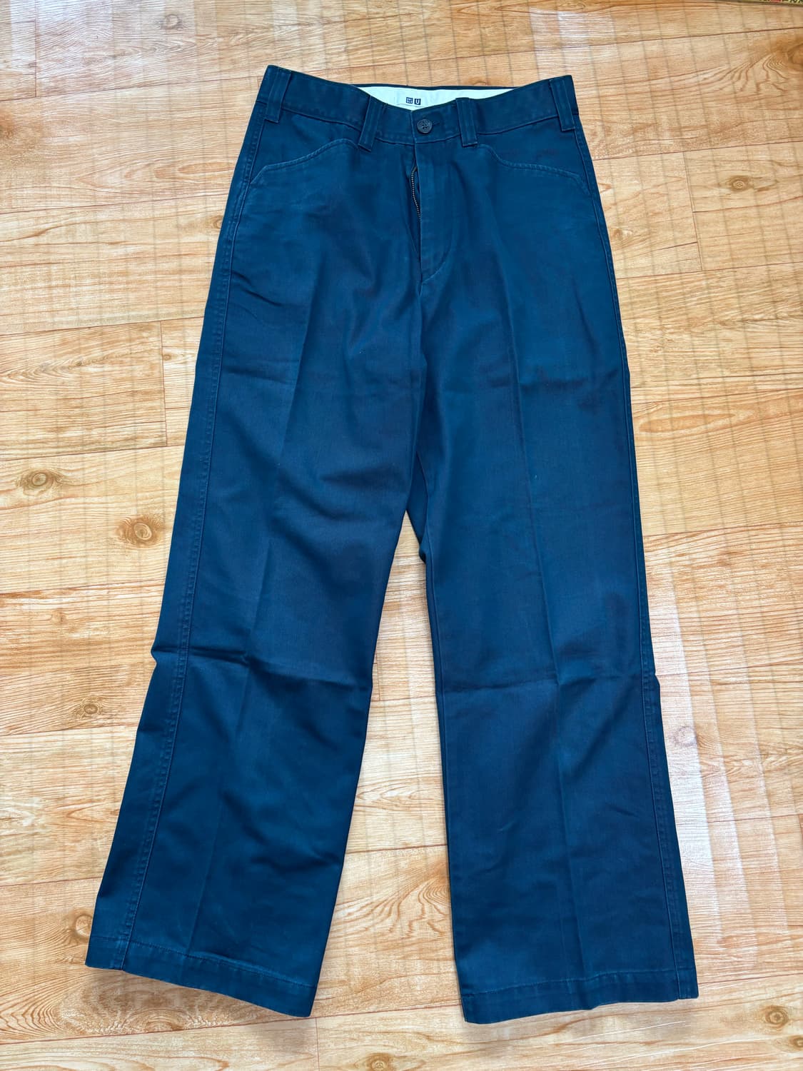 유니클로 U와이드핏 스트레이트 팬츠 팝니다. 상품이미지1