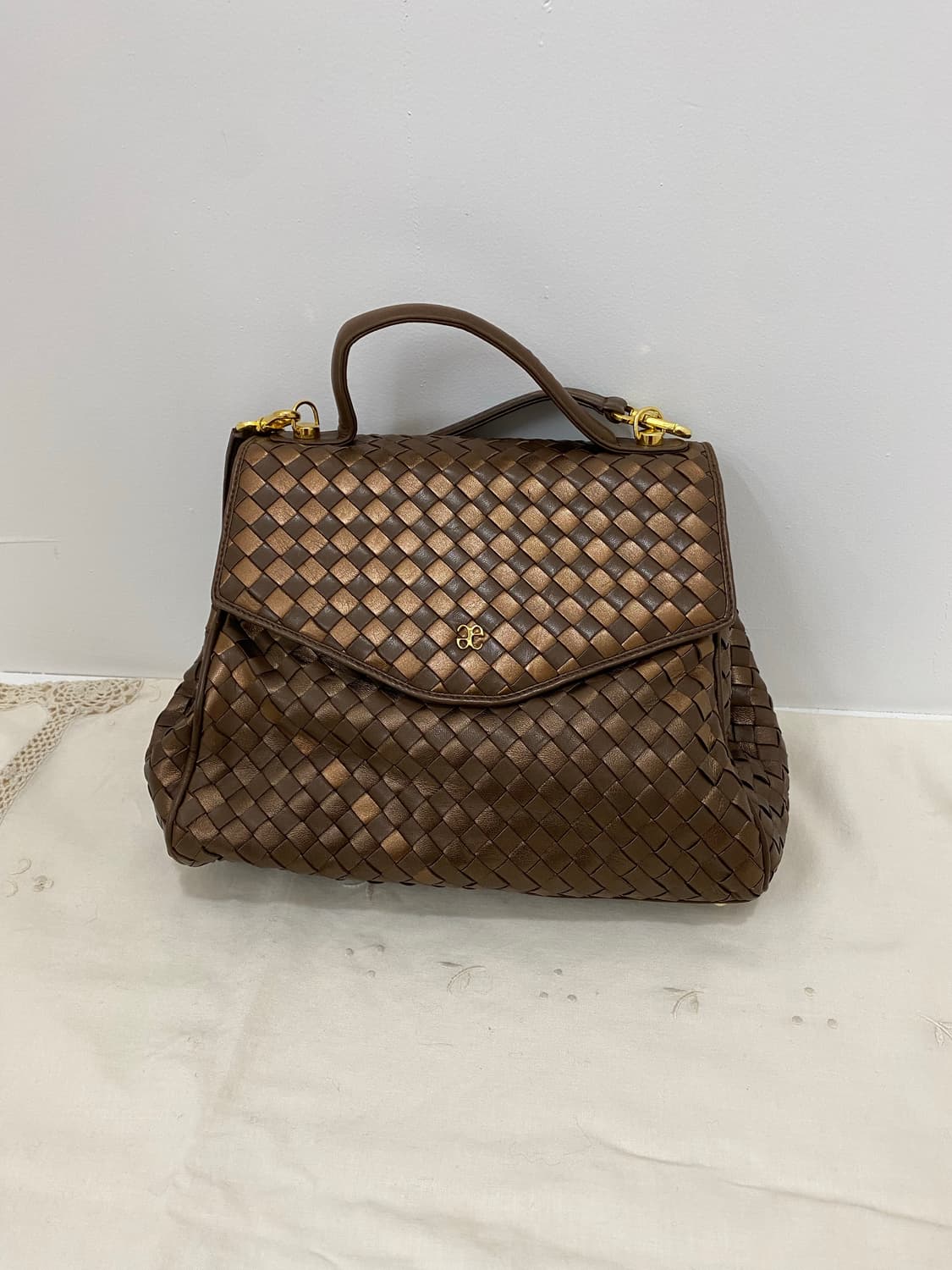 Elegance 브론즈 위빙레더 토트&크로스백 상품이미지2