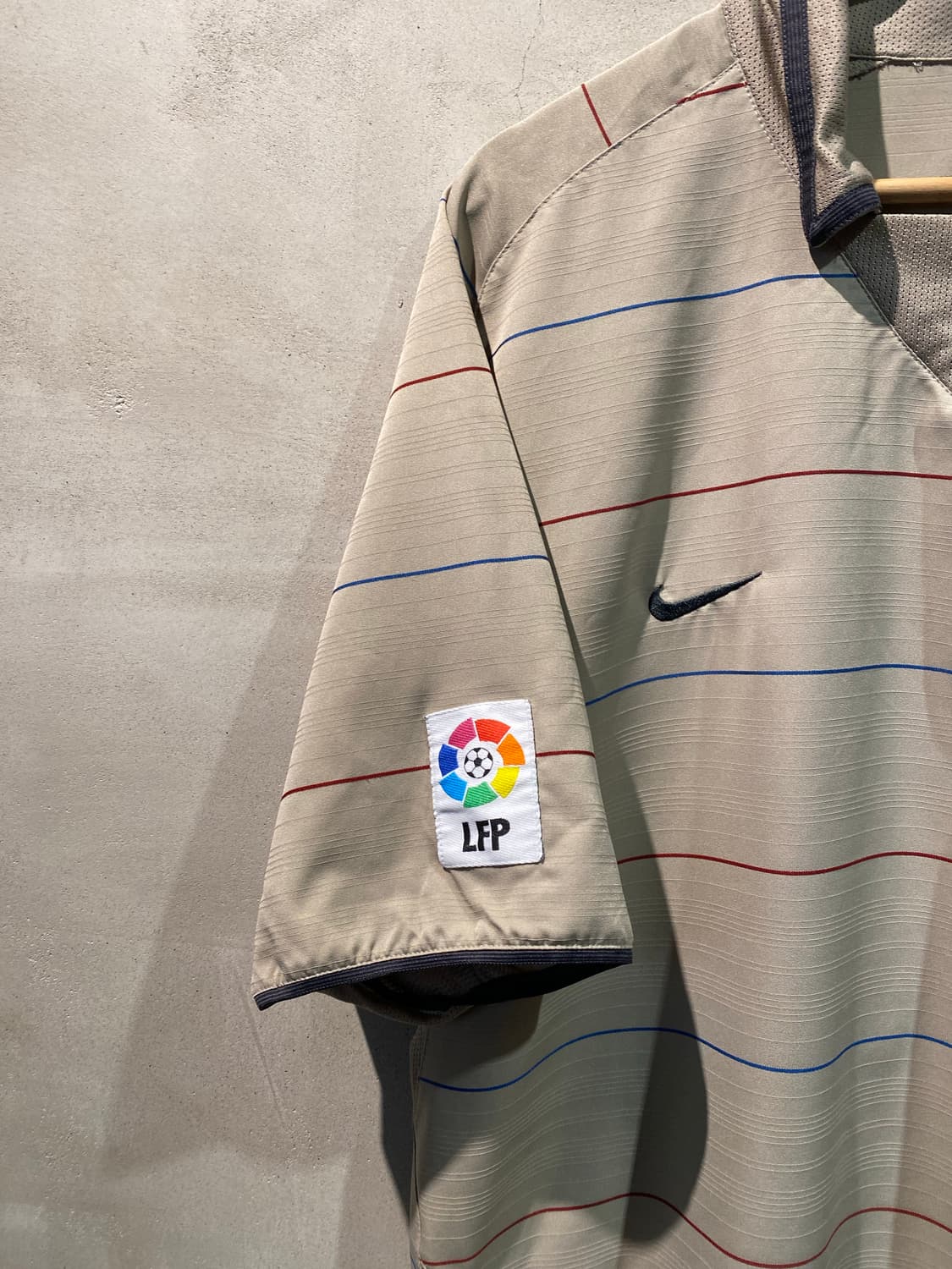 03-04 바르셀로나 호나우지뉴 어웨이 유니폼 상품이미지4