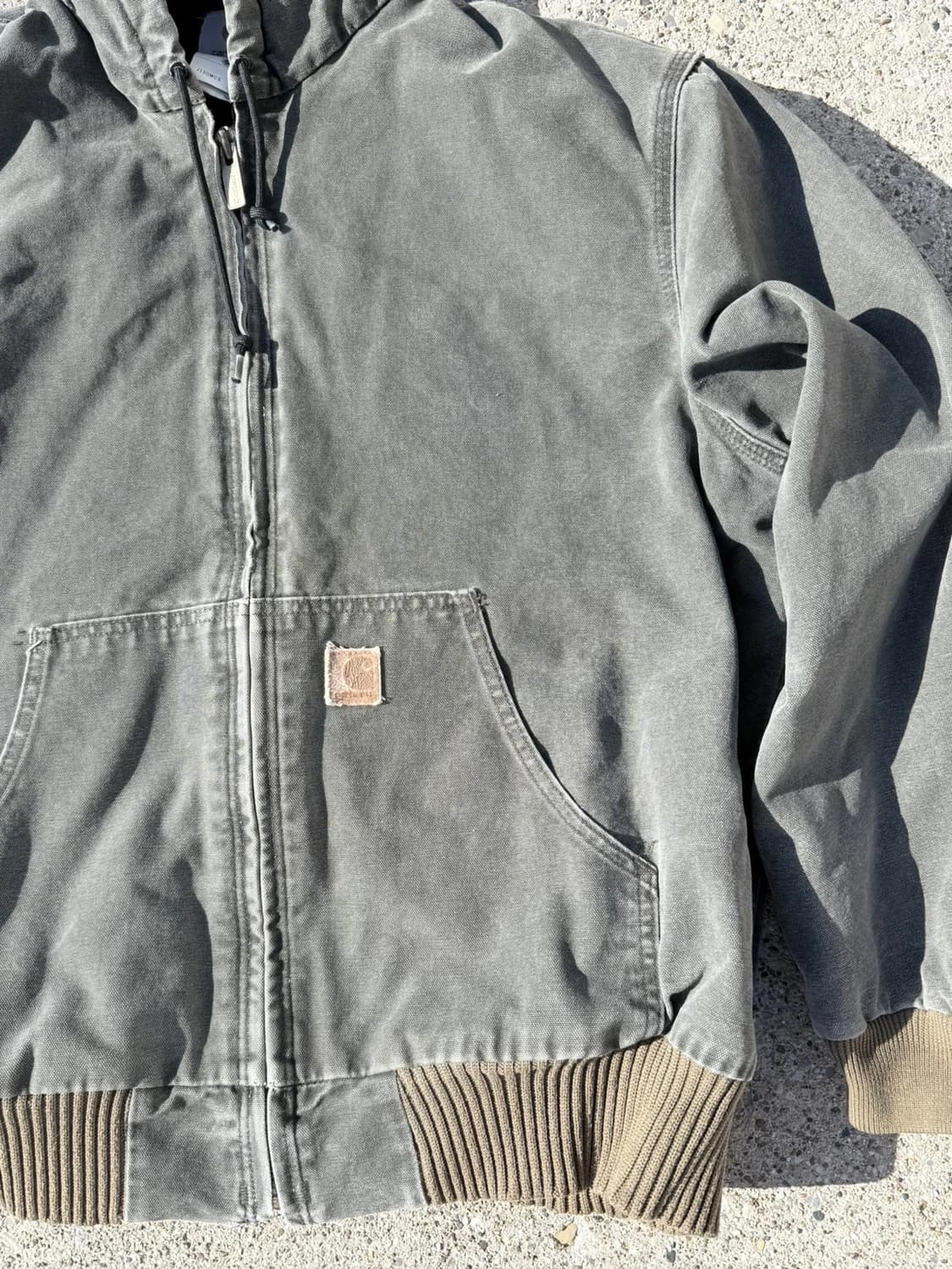 칼하트 J130 빈티지 샌드스톤 덕 액티브 자켓 모스 그린 상품이미지3