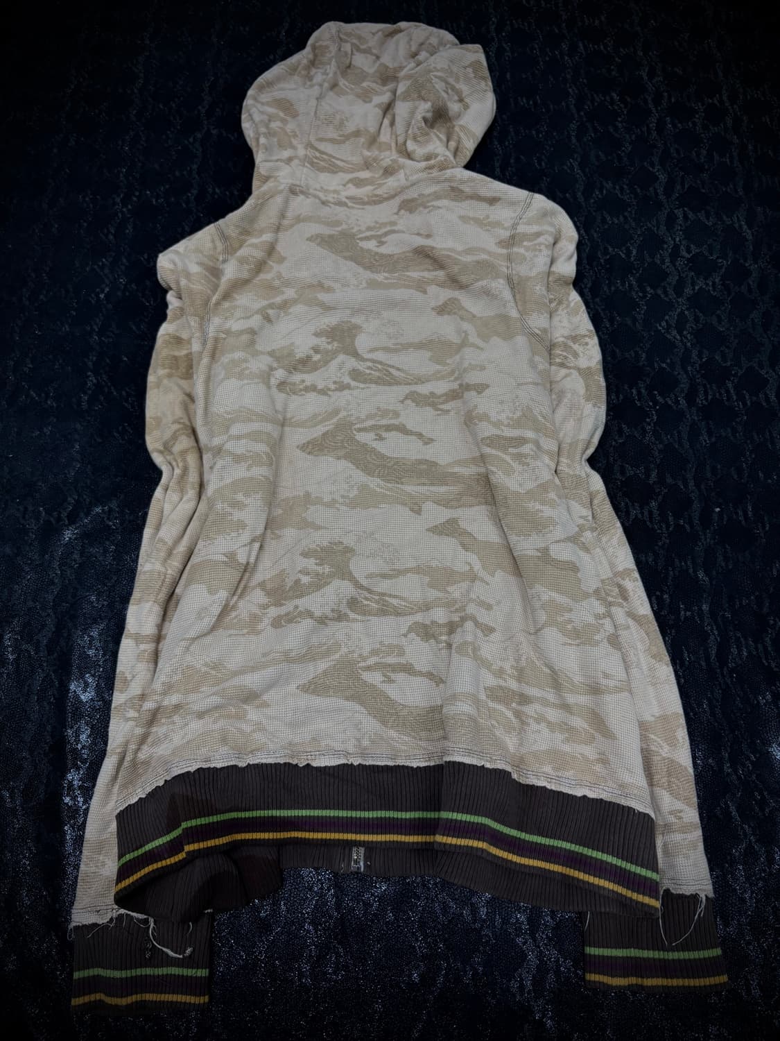 “QUIKSILVER” 00’s Grunge Mood Camo Hoodi 상품이미지6