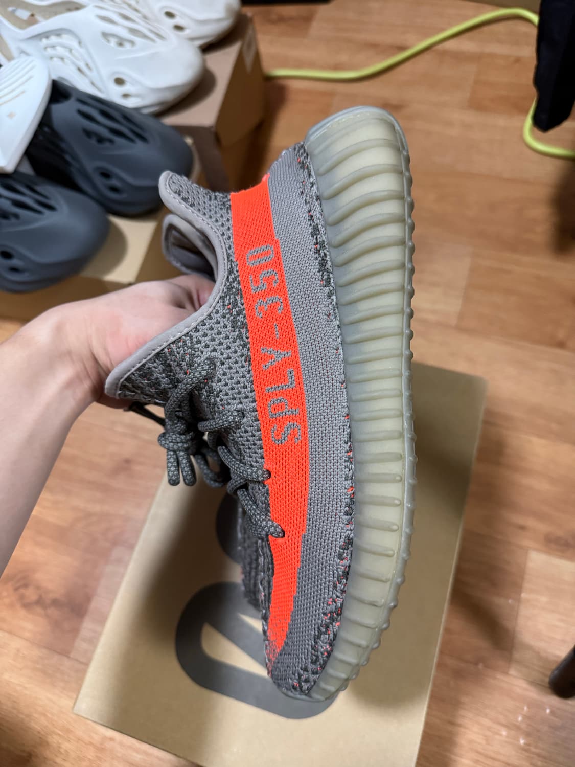 [250] 아디다스 이지부스트 350 벨루가 초판 상품이미지7